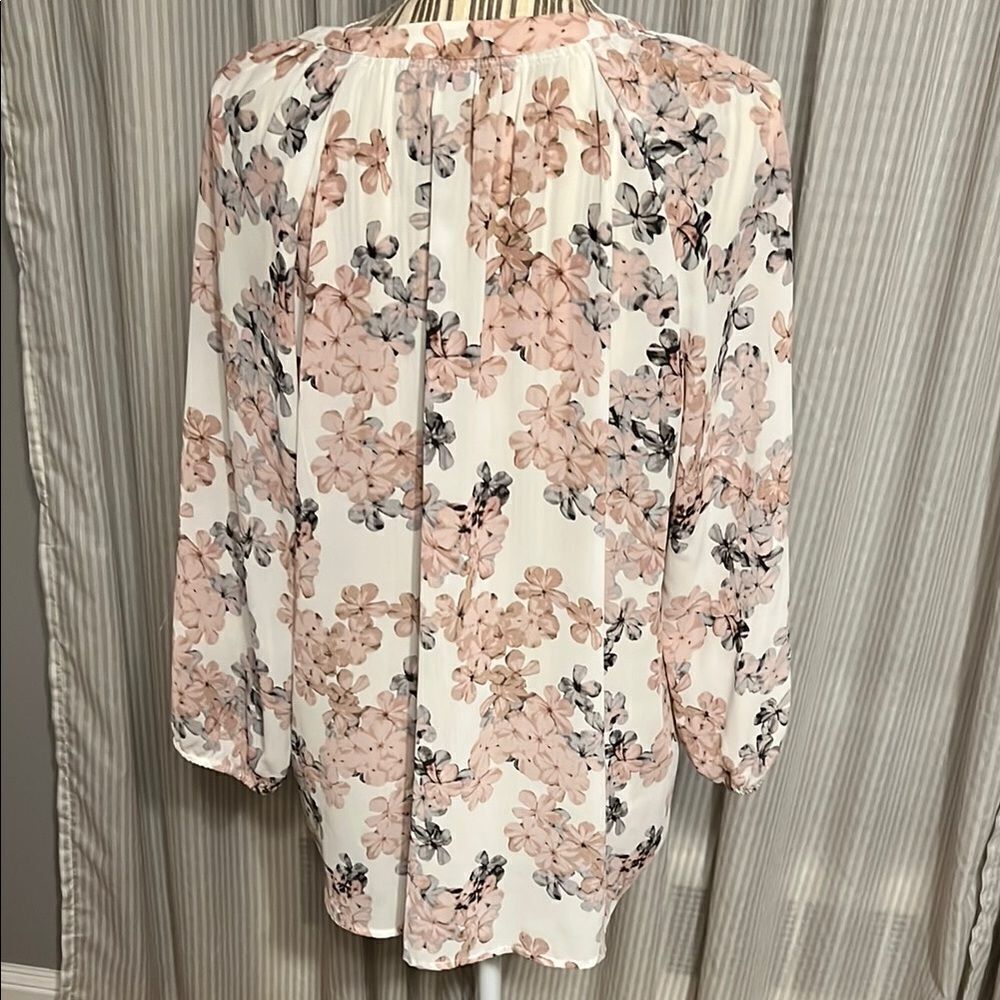 Saint Tropez West Floral Blouse - Picture 2 of 6